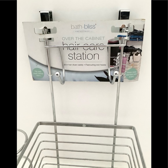 OVER THE CABINET HAIR CARE STATION - Picture 2 of 2